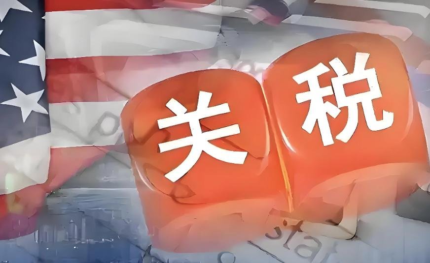 中国人民银行增持黄金储备_美国国债突破39万亿美元_2026中国外汇储备现状