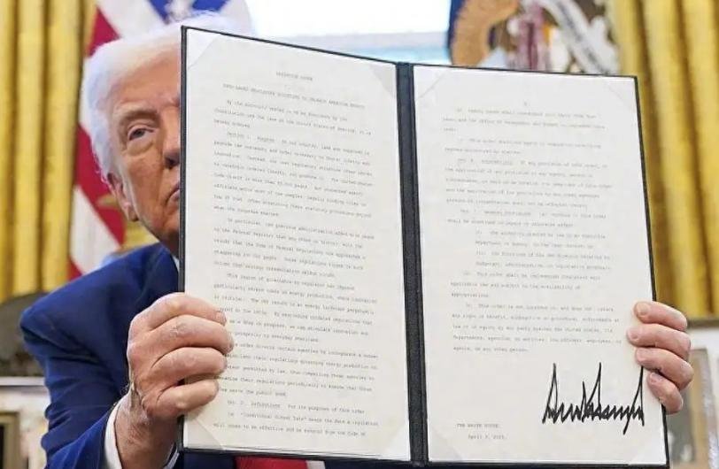 2026中国外汇储备现状_中国人民银行增持黄金储备_美国国债突破39万亿美元