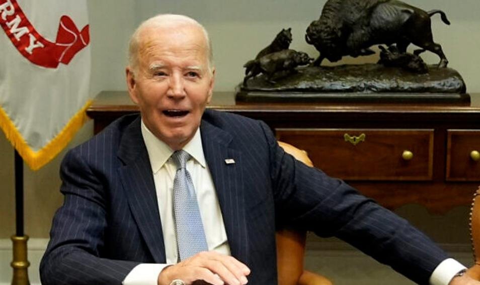 美国债务增长速度_中国黄金储备稳定_中美经济数据对比_关于我国外汇储备管理的研究