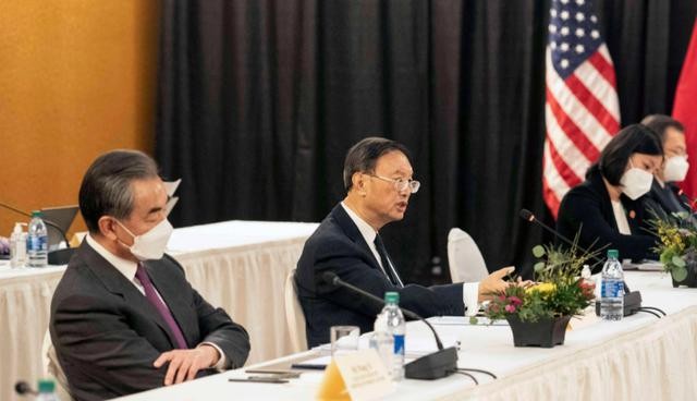 中美经贸谈判_贸易壁垒调查_2026年7月我国外汇储备