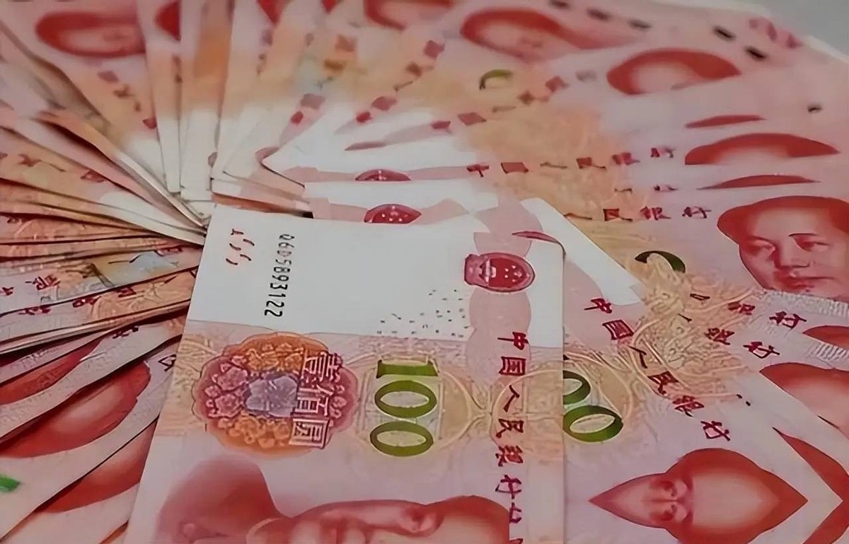 SWIFT全球支付货币榜单_人民币国际化进程_美元霸权挑战_国际收支和外汇储备图表