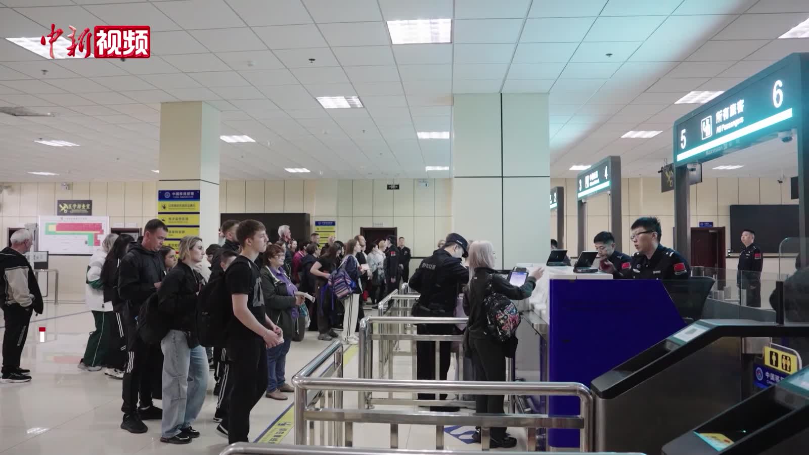 中俄双向旅游2025年突破300万人次_中俄边境地区经济金融发展与外汇管理_免签延长至2027年底