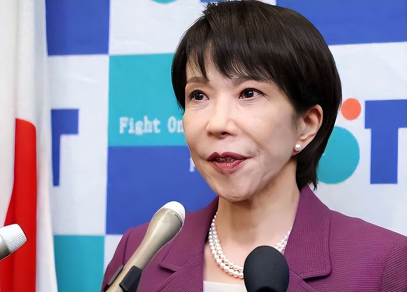 中国降低外汇储备_中国减持美债_日本增持美债
