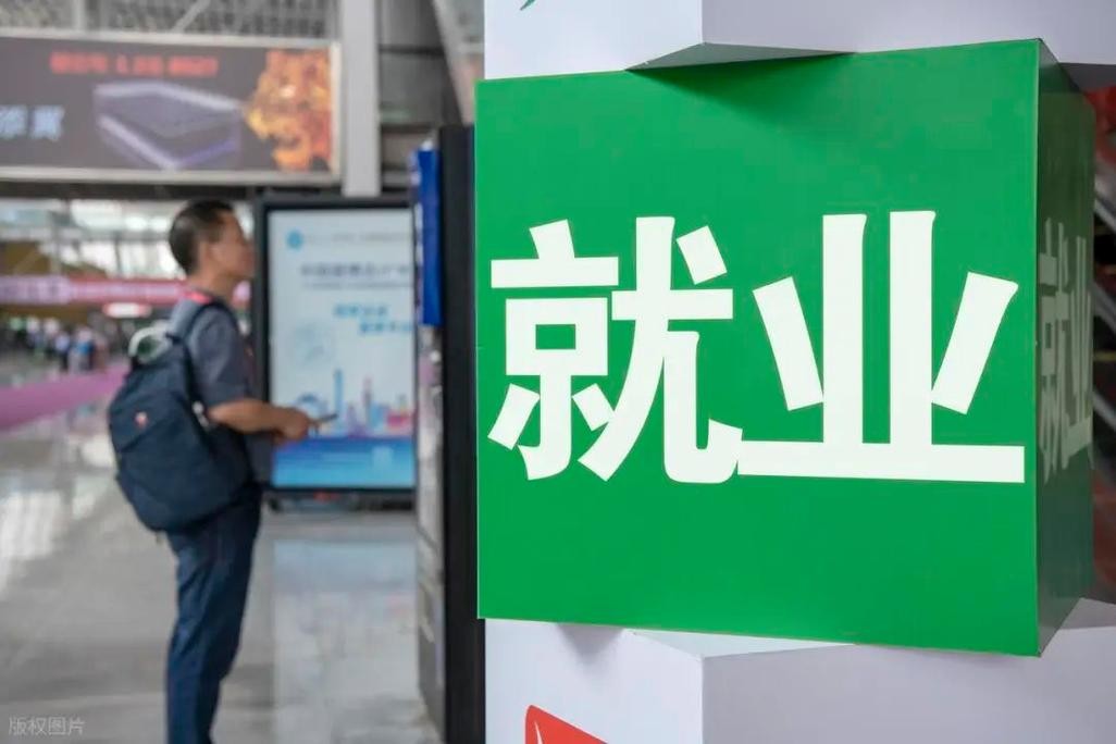 国内家庭资产缩水风险_外汇储备撑起高房价_金价走势分析