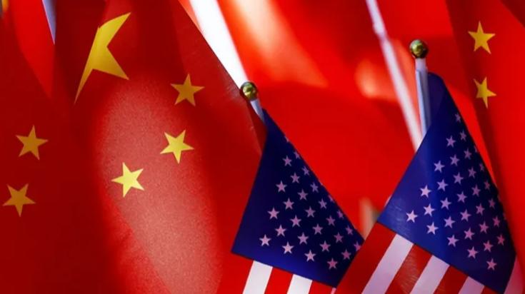 中国外汇储备与全球产业投资_人民币国际化进程_美元在全球外汇储备占比